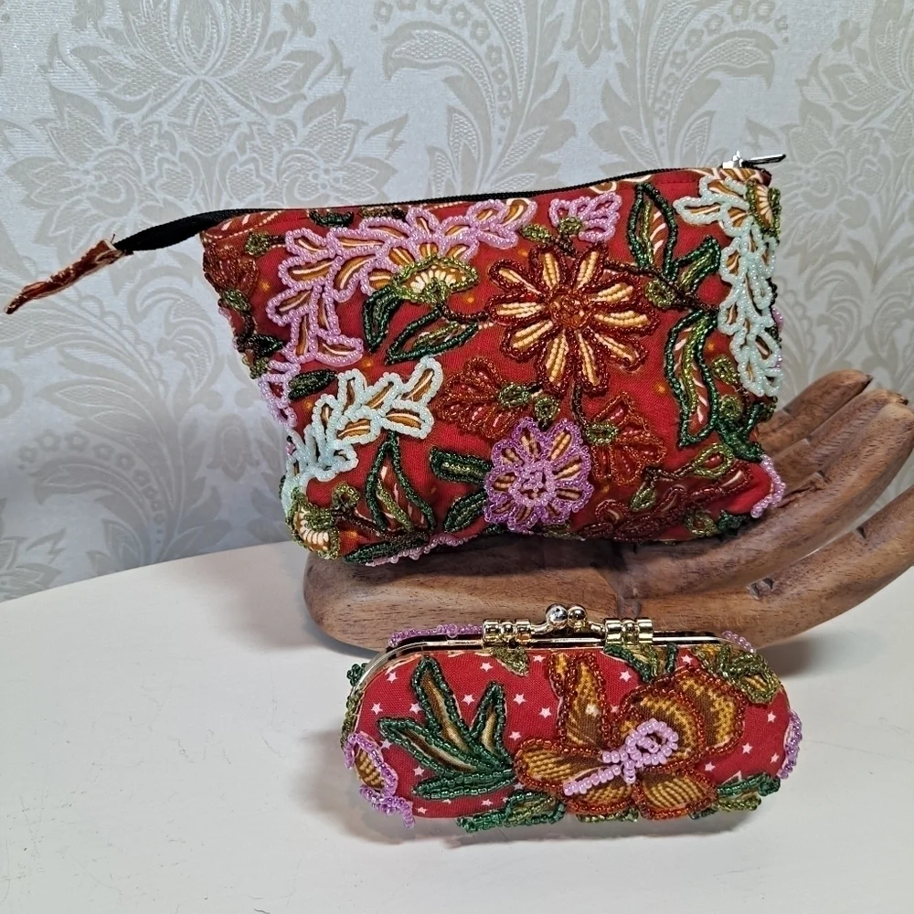 Hand Beaded Silk Pouch with Matching Lipstick Case Vintage EUC
